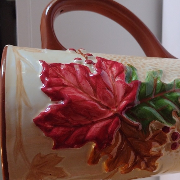 Bella Casa set of Two 20 ounce mugs 3D Autumn Theme NWT - Picture 5 of 5